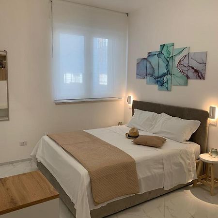 Nautilus Room&Apartment Поліньяно-а-Маре Екстер'єр фото
