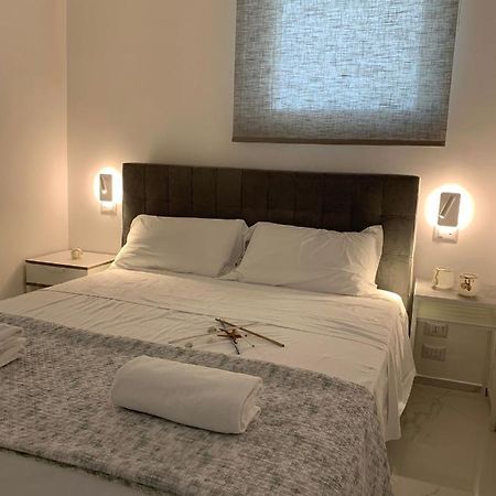 Nautilus Room&Apartment Поліньяно-а-Маре Екстер'єр фото