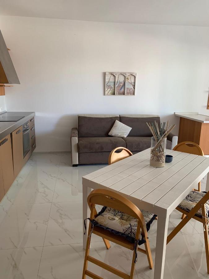 Nautilus Room&Apartment Поліньяно-а-Маре Екстер'єр фото